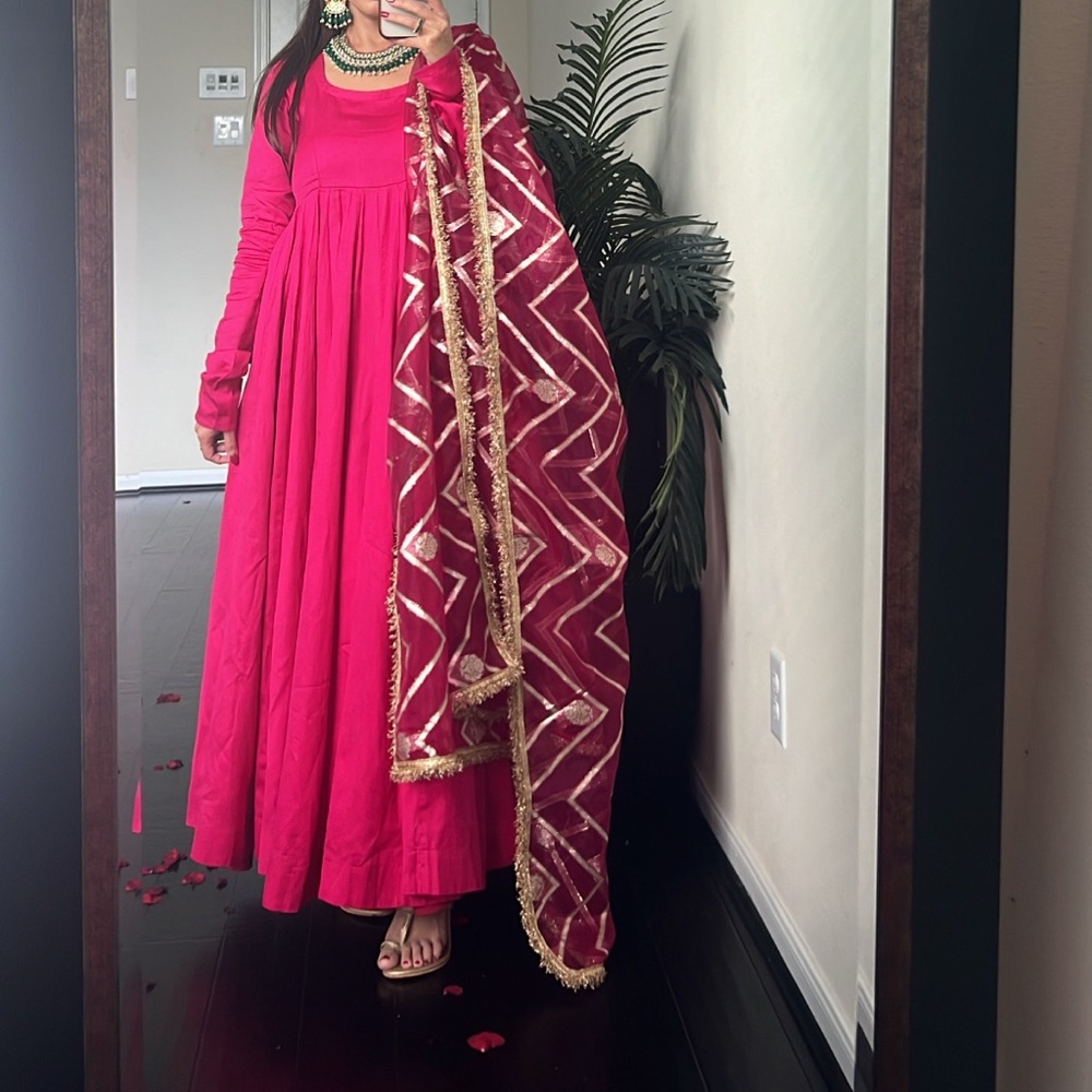 Rani pink festive anarkali 🩷✨